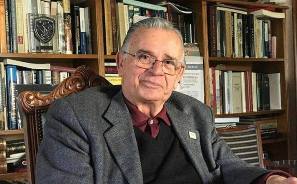 Σαράντος Ι. Καργάκος – Φιλόλογος, Ιστορικός