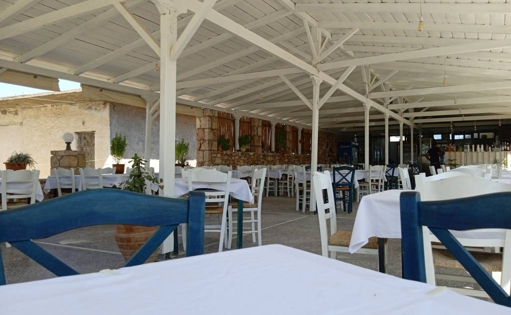 Ammos Mavrovouni Restaurant