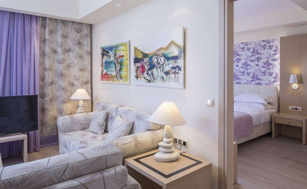 Princess Kyniska Suites-Ξενοδοχείο