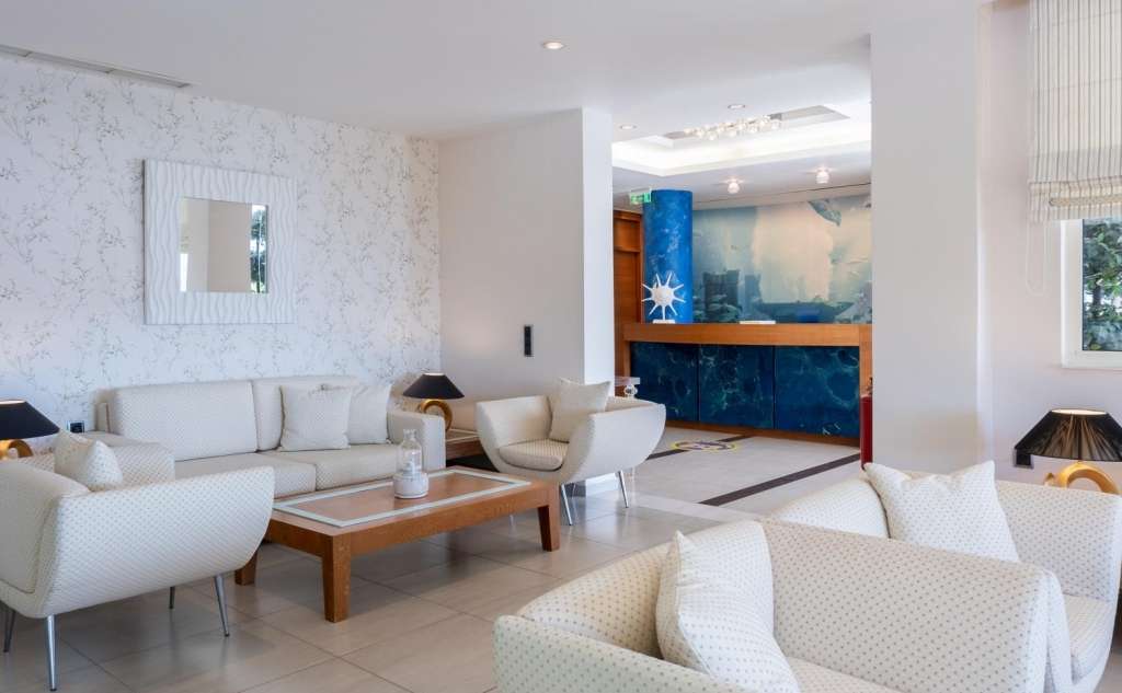 Princess Kyniska Suites-Ξενοδοχείο