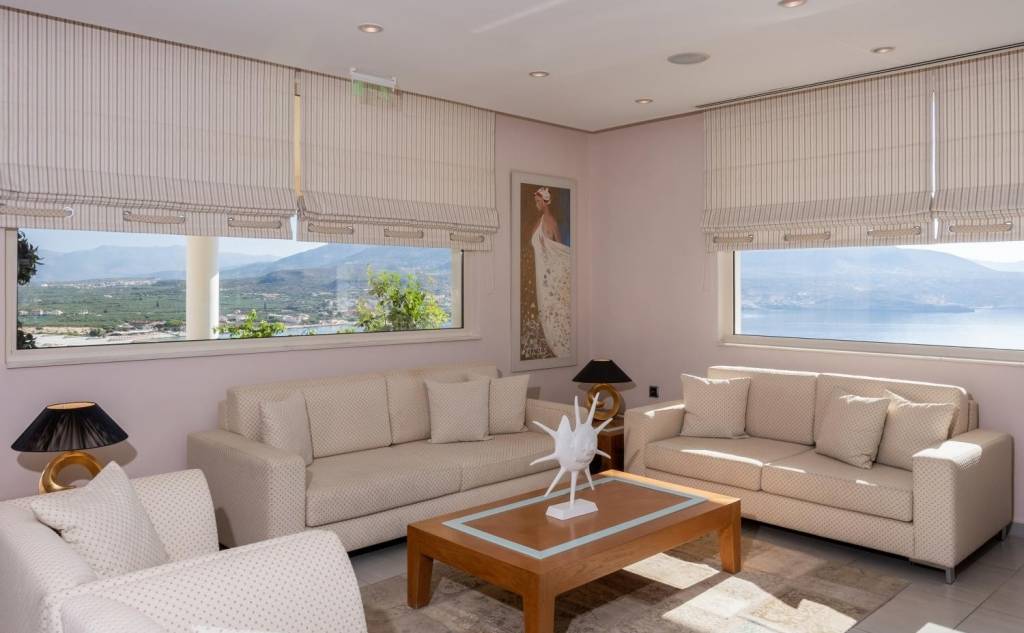 Princess Kyniska Suites-Ξενοδοχείο