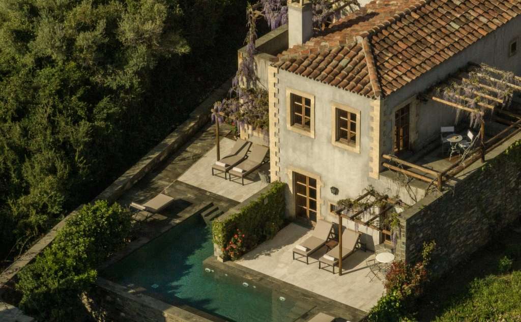 Kinsterna Hotel-Ξενοδοχείο