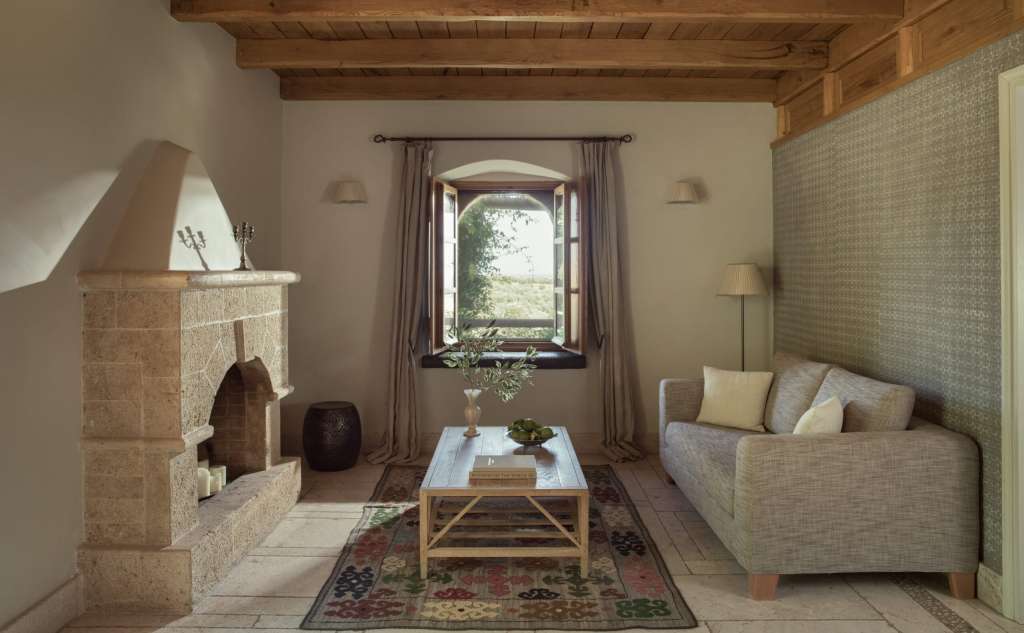 Kinsterna Hotel-Ξενοδοχείο