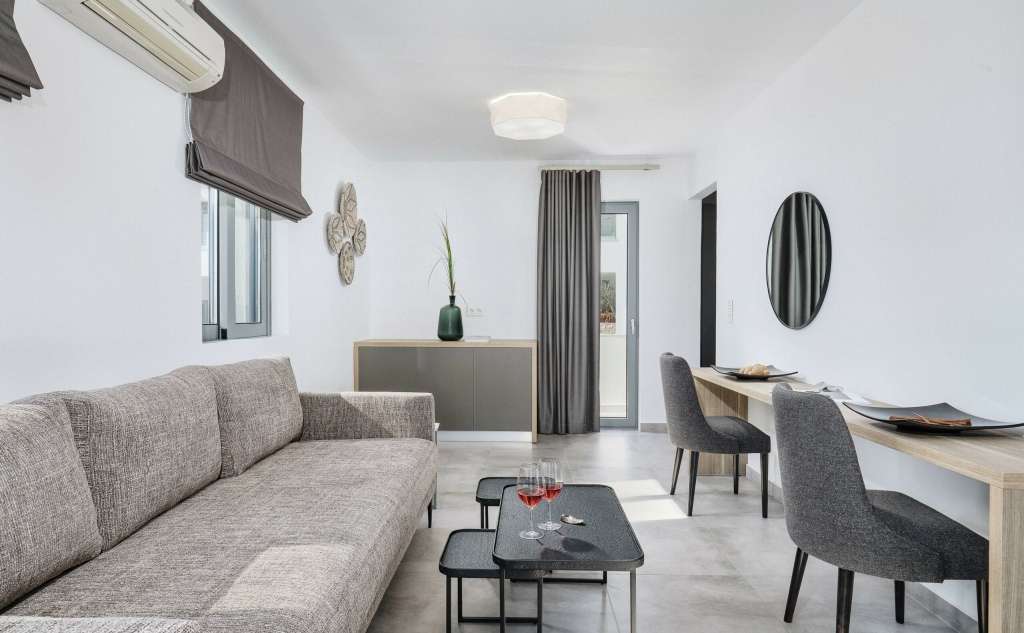 Quattro Suites-Ξενοδοχείο