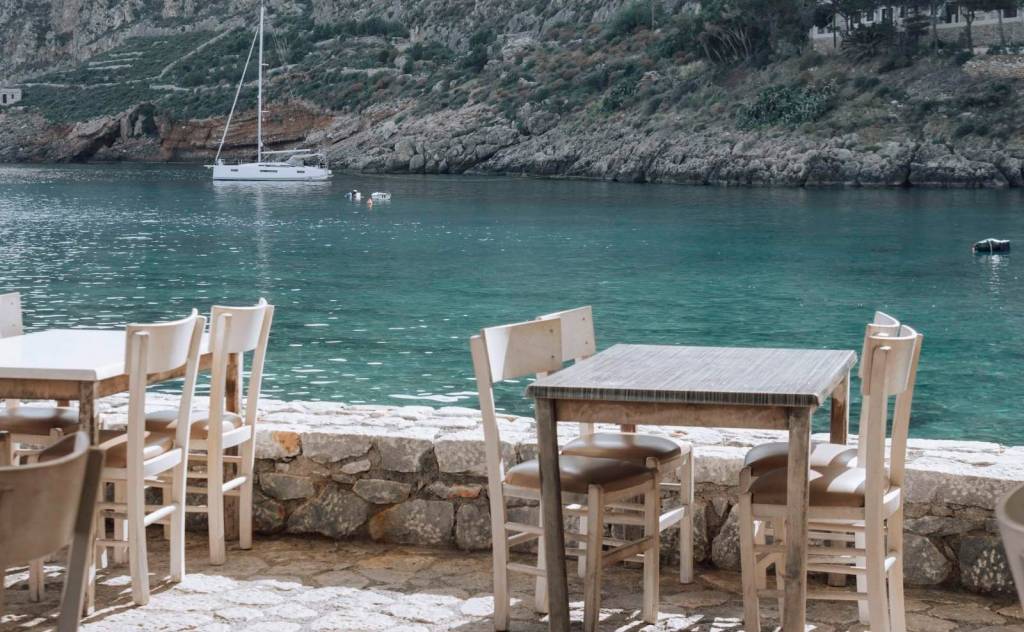 ΜΑΝΗ ΜΑΝΗ-Εστιατόριο