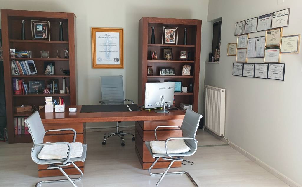 Γιάτρα Χριστιάνα-Ενδοκρινολόγος