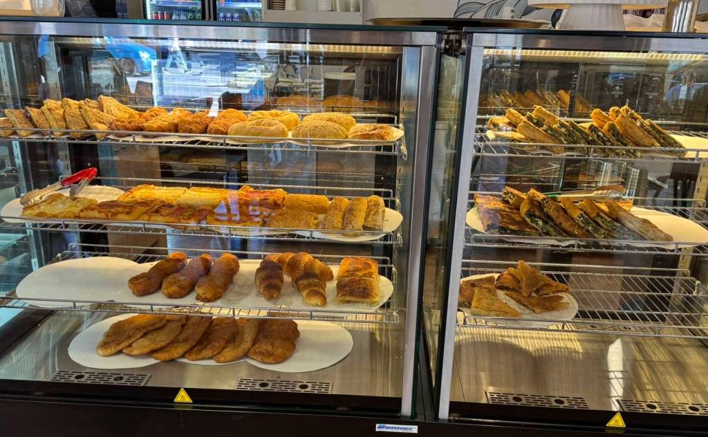 Pleonektima Homemade food & Coffee-Εστιατόριο & Cafe