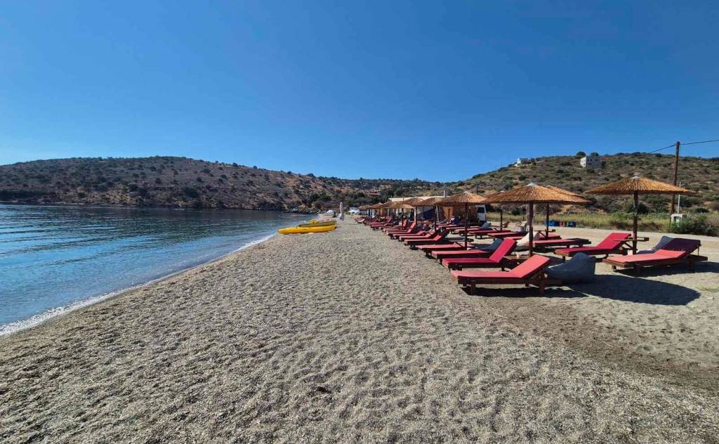 Kamares Beach Bar