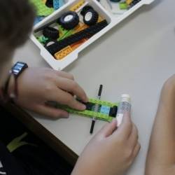 Vamvakou Revival-Φθινοπωρινές ρομποτ-ιστορίες