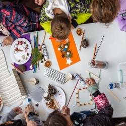 Vamvakou Revival-A card like a Christmas hug