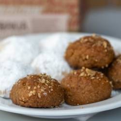 Vamvakou Revival-Κουραμπιεδό.. μελομακαρονο.. καβγάδες