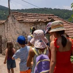 Vamvakou Revival-Παραμυθοβόλτες στη Βαμβακού