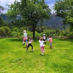 Vamvakou Revival-Σχολείο… αταξίας & χαράς!