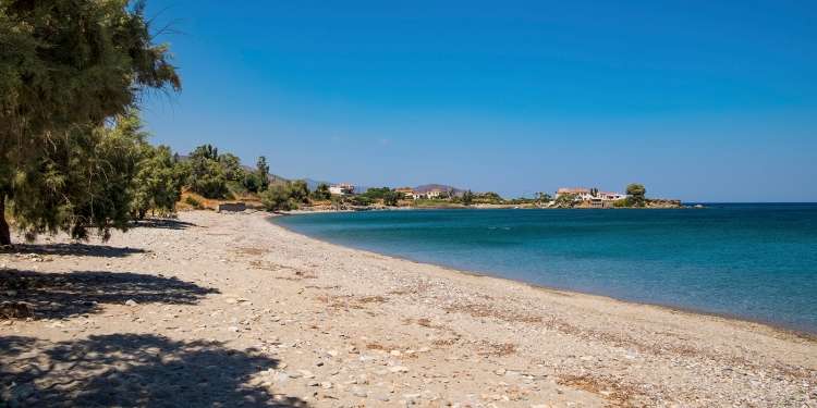 Παραλία Λιβάδια